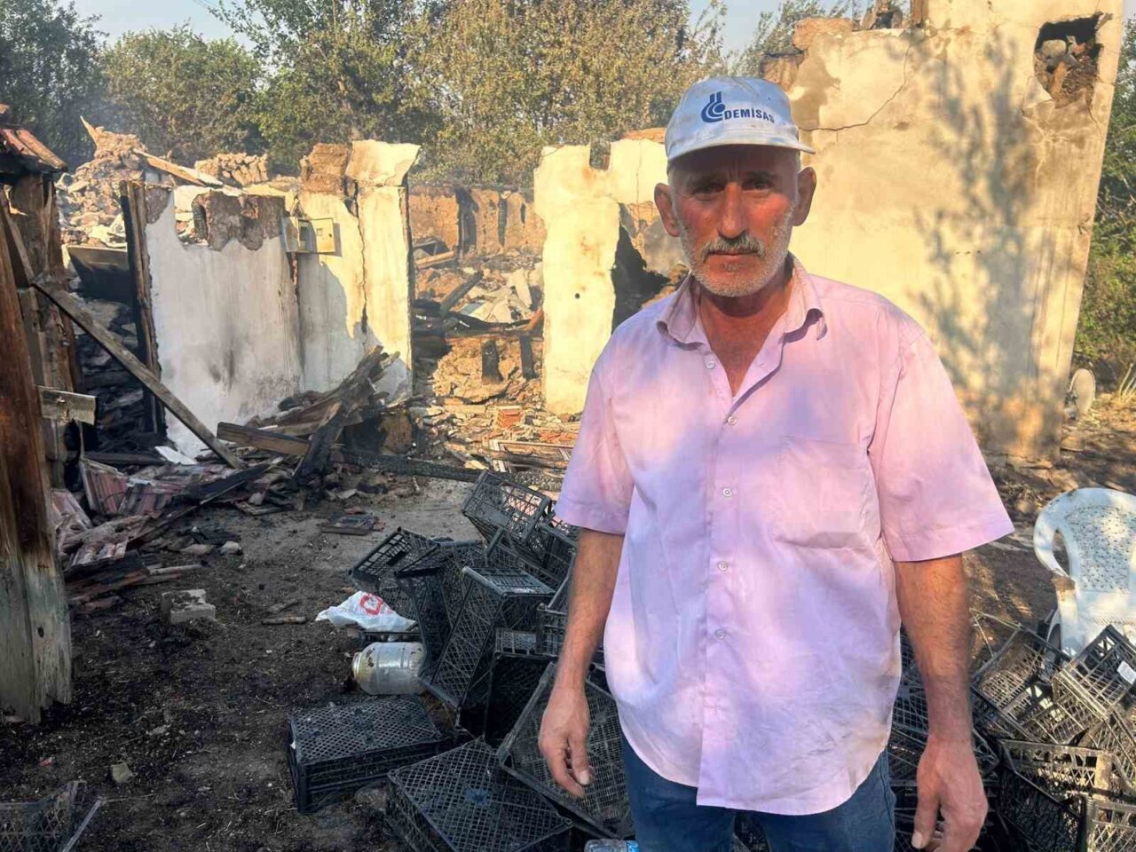 Bilecik’in Gölpazarı ilçesinde devam eden yangın sebebi ile boşaltılan Tongurlar