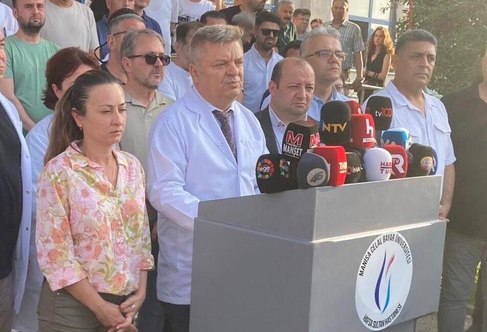  Manisa Celal Bayar Üniversitesi Hafsa Sultan Hastanesi Başhekimi Prof. Dr.