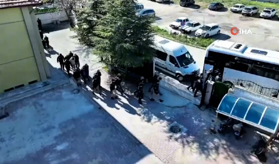 İçişleri Bakanı Ali Yerlikaya, Ankara merkezli yaptığı duyuruda, Fetullahçı Terör