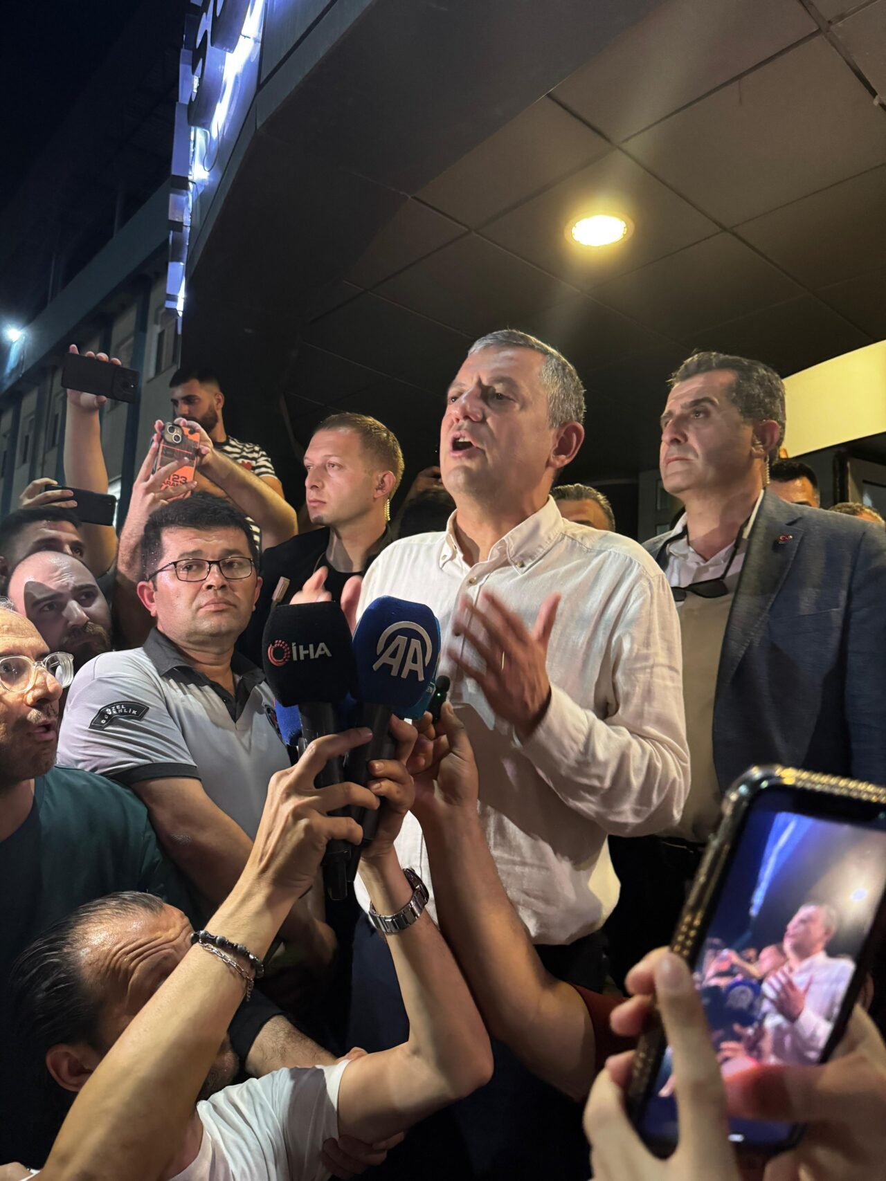 Cumhuriyet Halk Partisi (CHP) Genel Başkanı Özgür Özel, "Ferdi Başkan'ın