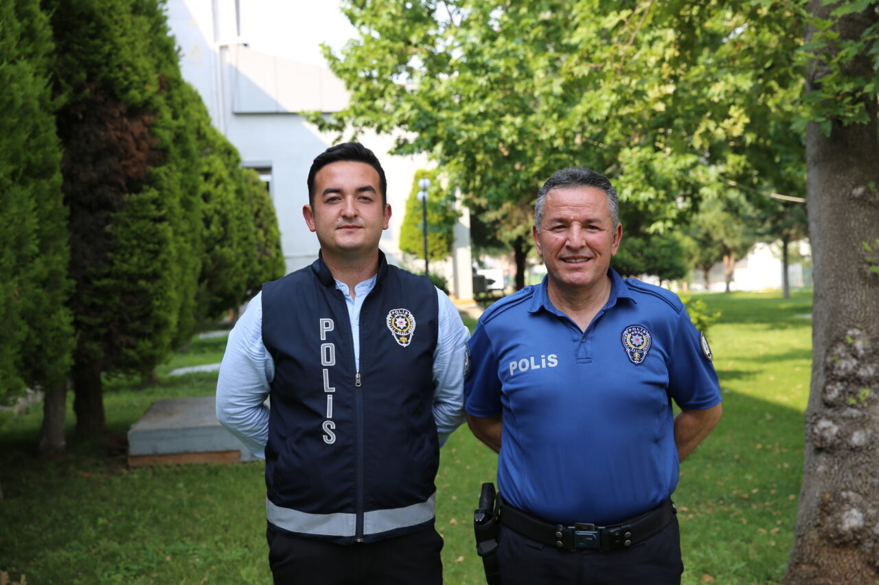 Denizli'de 29 yıllık polis Halil Çelik ve kendisini örnek alarak