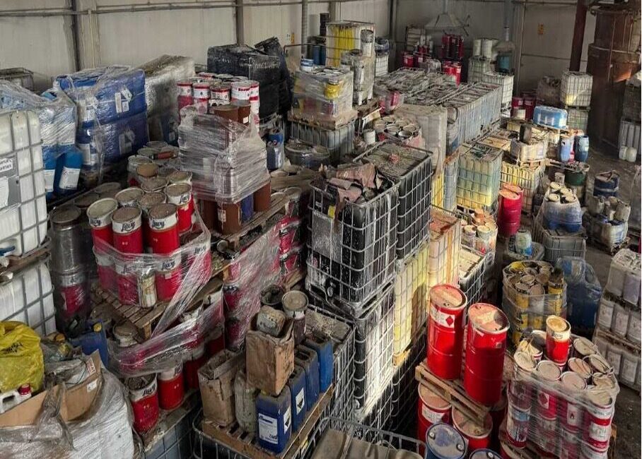 İzmir'in Torbalı ilçesinde bir depo ve iş yerinde 613 ton