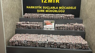 İzmir’de düzenlenen uyuşturucu operasyonunda 79 bin 854 sentetik ecza hapı