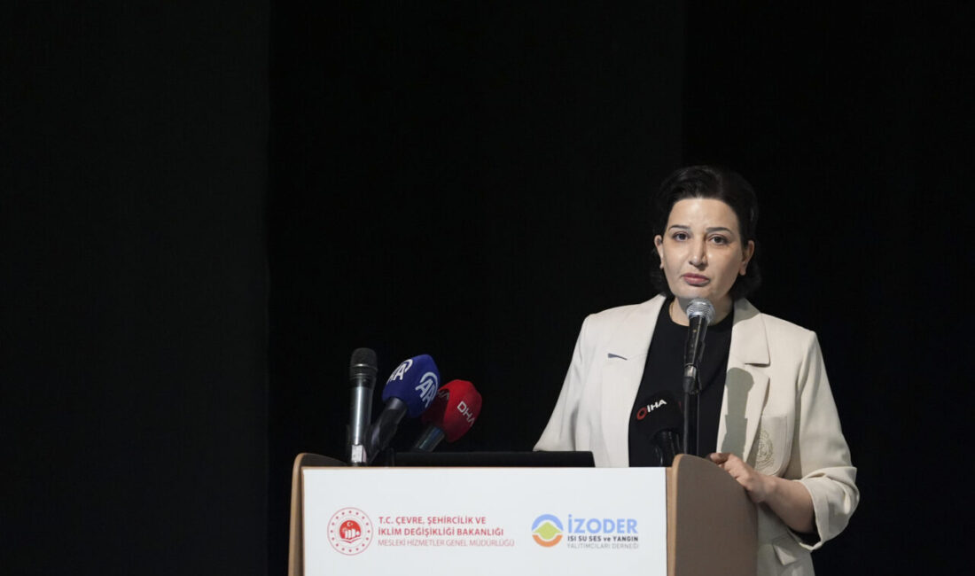  İzmir'de Çevre, Şehircilik ve İklim Değişikliği Bakanlığı Mesleki Hizmetler Genel