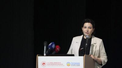  İzmir'de Çevre, Şehircilik ve İklim Değişikliği Bakanlığı Mesleki Hizmetler Genel