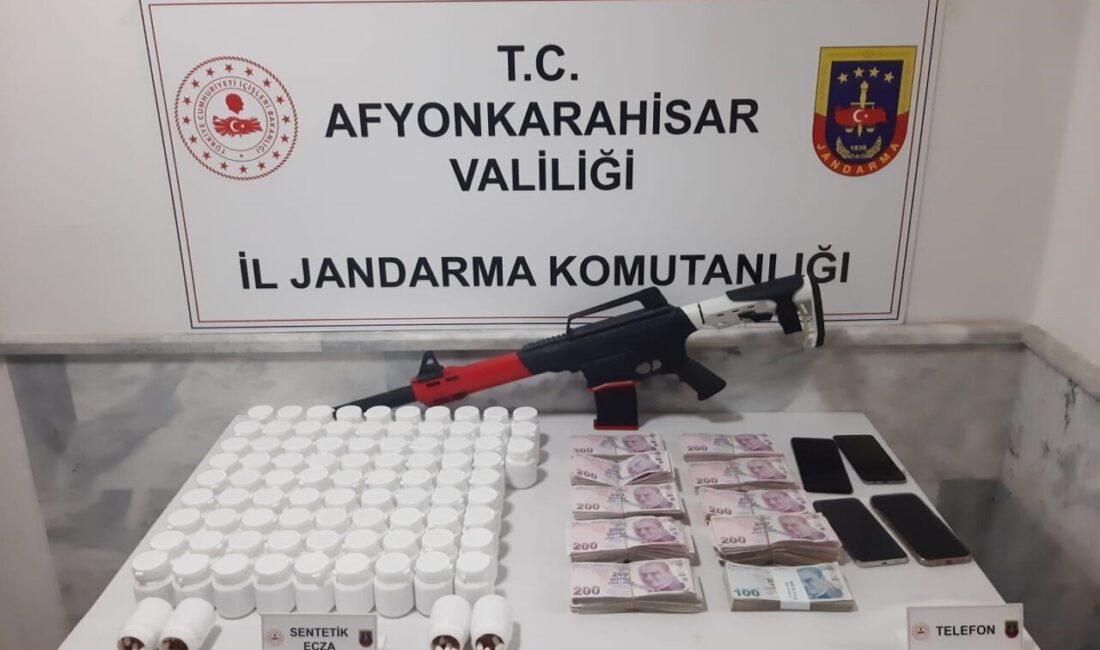Jandarmadan Uyuşturucuya Büyük Darbe: Operasyonda Çok Sayıda Yakalama! Afyonkarahisar’da jandarma tarafından gerçekleştirilen uyuşturucu operasyonunda 5 bin 258 adet