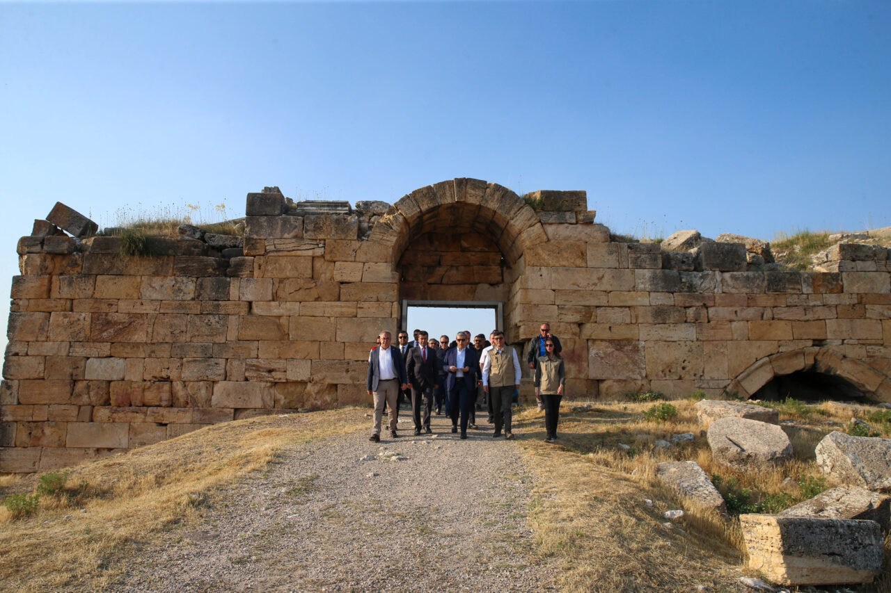 Uşak'ın Ulubey ilçesinde Blaundos Antik Kenti'nde 2025 yılı kazı sezonu