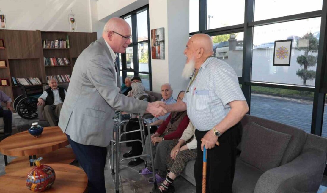 Odunpazarı Belediye Başkanı Kazım Kurt, Kurban Bayramı dolayısıyla Odunpazarı Belediyesi’ne
