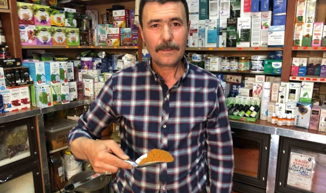 Eskişehir’de Kurban Bayramı’na sayılı günler kala esnaf, evinde sucuk dolduracaklara
