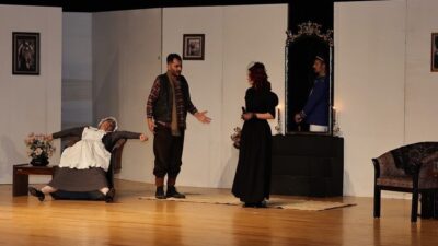 Kütahya Belediyesi Kültür Sanat Akademisi Tiyatro Topluluğu tarafından düzenlenen “Anton