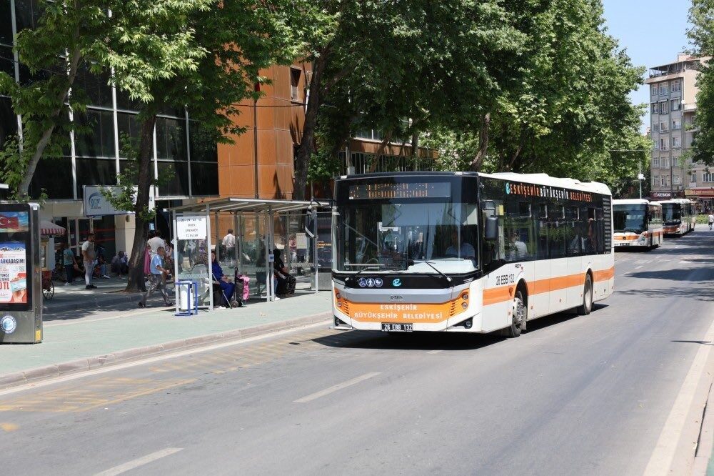 Eskişehir Büyükşehir Belediyesi, 15 Haziran Pazar günü yapılacak Liselere Geçiş