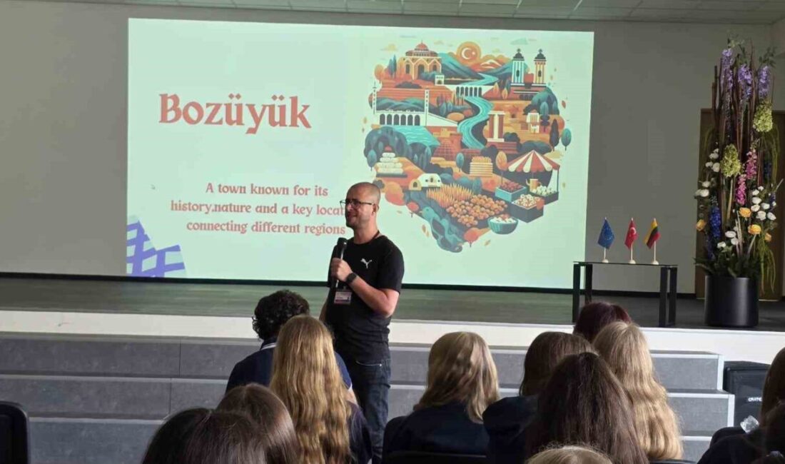 Bilecik’in Bozüyük ilçesinden Mehmet Akif Ersoy Ortaokulu ve Saffet Şeker