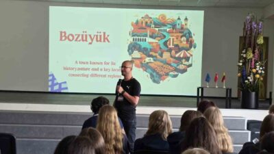 Bilecik’in Bozüyük ilçesinden Mehmet Akif Ersoy Ortaokulu ve Saffet Şeker