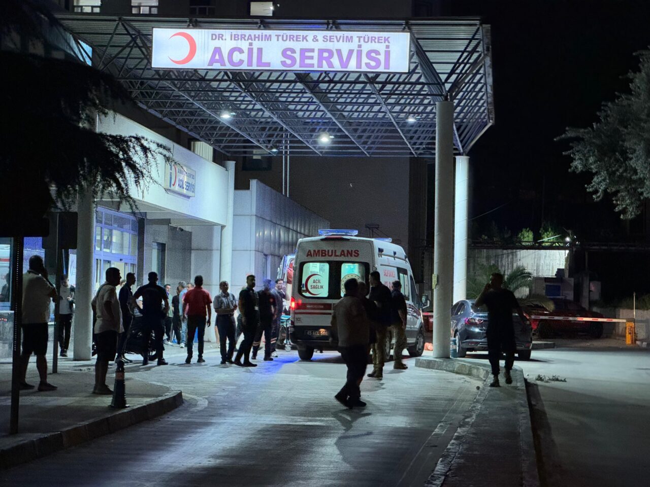 Manisa'da evinde elektrik akımına kapılan Büyükşehir Belediye Başkanı Ferdi Zeyrek,