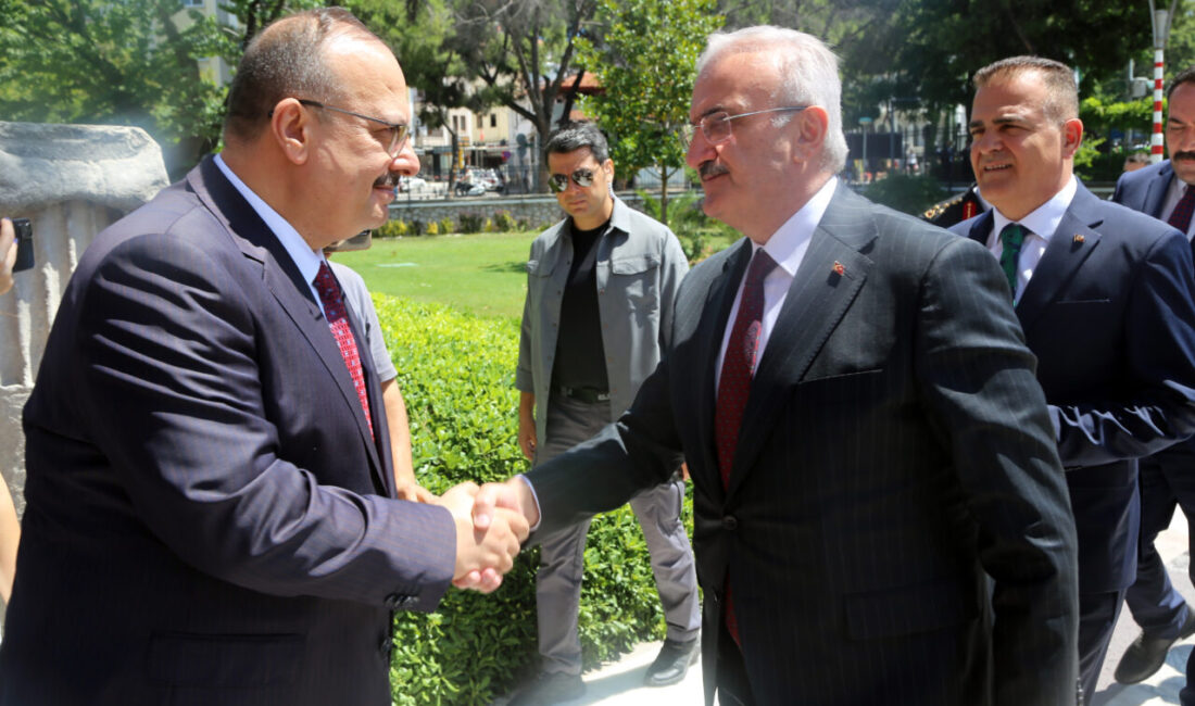  İçişleri Bakan Yardımcısı Karaloğlu ve beraberindeki heyet, Muğla Valiliğini