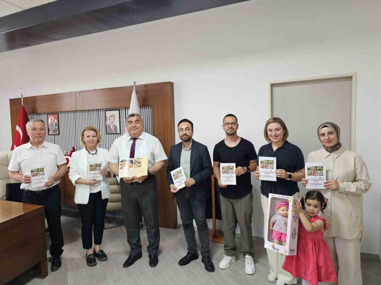 Afyonkarahisar’da Yunus Emre Ortaokulu öğrencileri tarafından hazırlanan ‘Şehrimiz Afyonkarahisar-Lezzetlerin Dilinden
