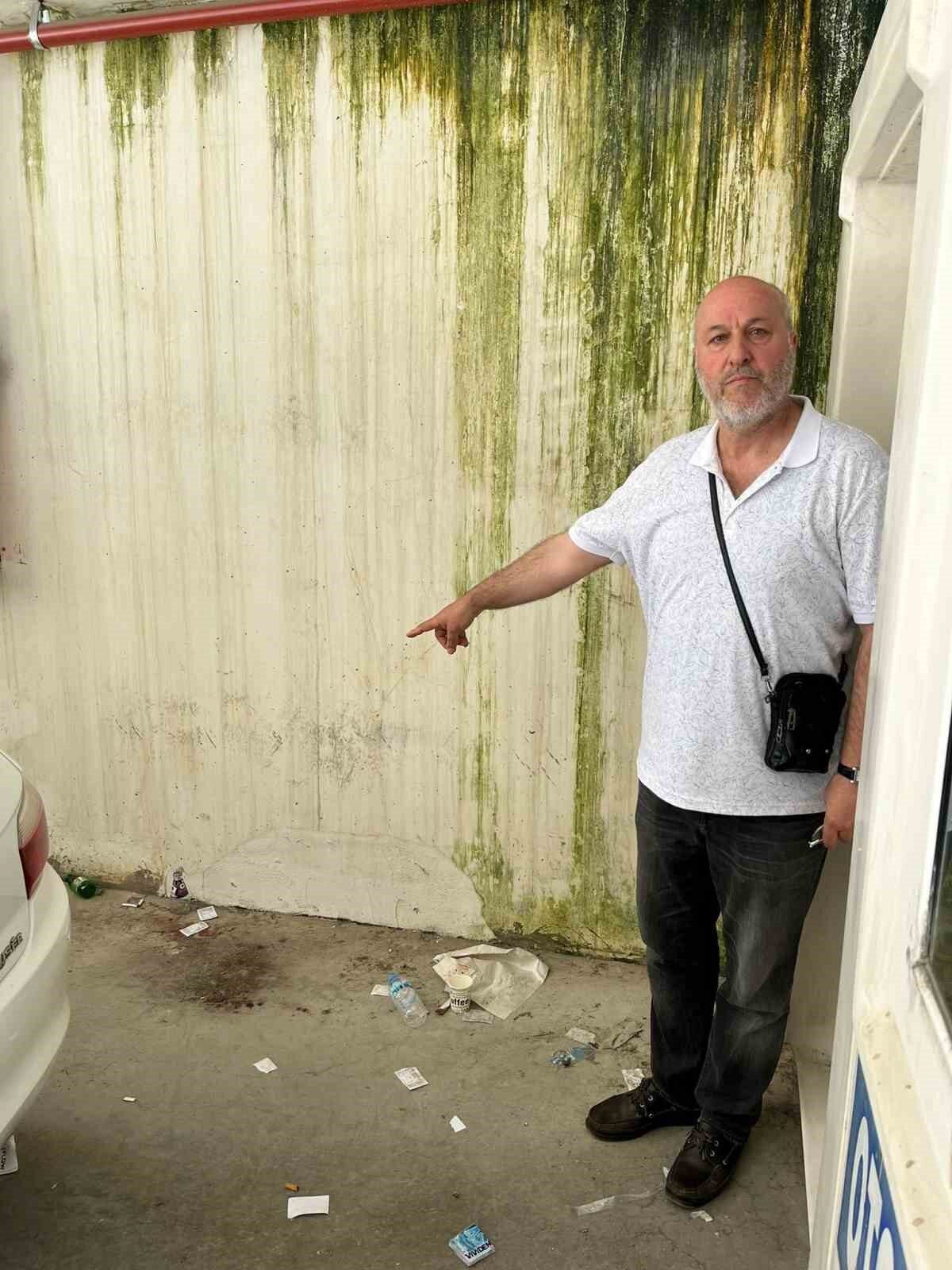 Bilecik Belediyesi tarafından çalıştırılan otoparkın kirliliği tepkilere sebep olurken, geceleri