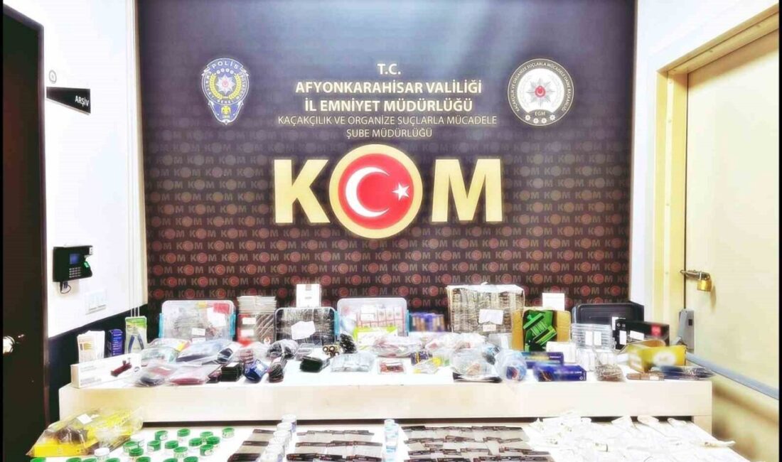 Afyonkarahisar’da polis tarafından şüphe üzerine durdurulan bir araçta yapılan aramada