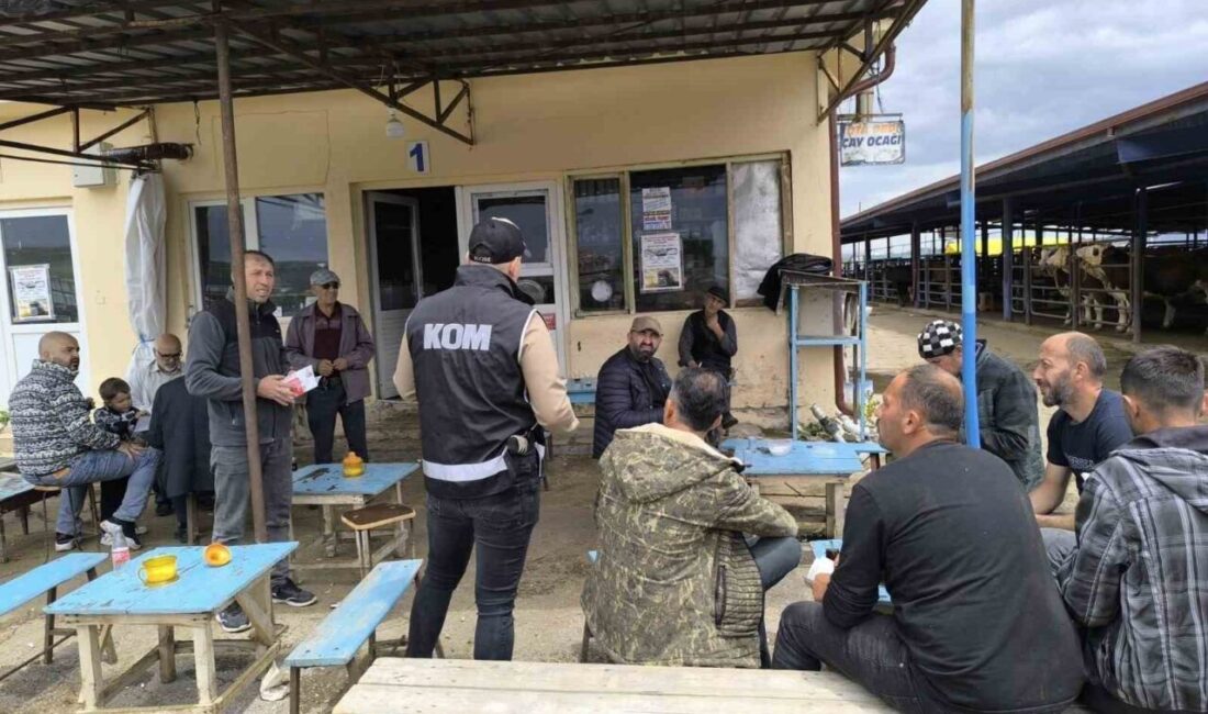 Afyonkarahisar’da polis ekipleri alışverişlerin hızlandığı canlı hayvan pazarlarında broşür dağıtarak