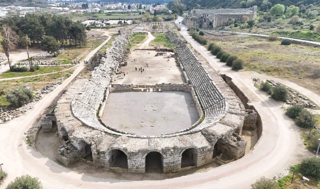  Şişecam, Perge Antik Kenti'nde gerçekleştirilen kazılarda ortaya çıkan cam fırınları