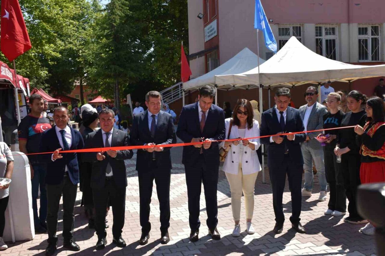 Bilecik’in Söğüt ilçesinde bu yıl düzenlenen Eğitim ve Spor Festivali