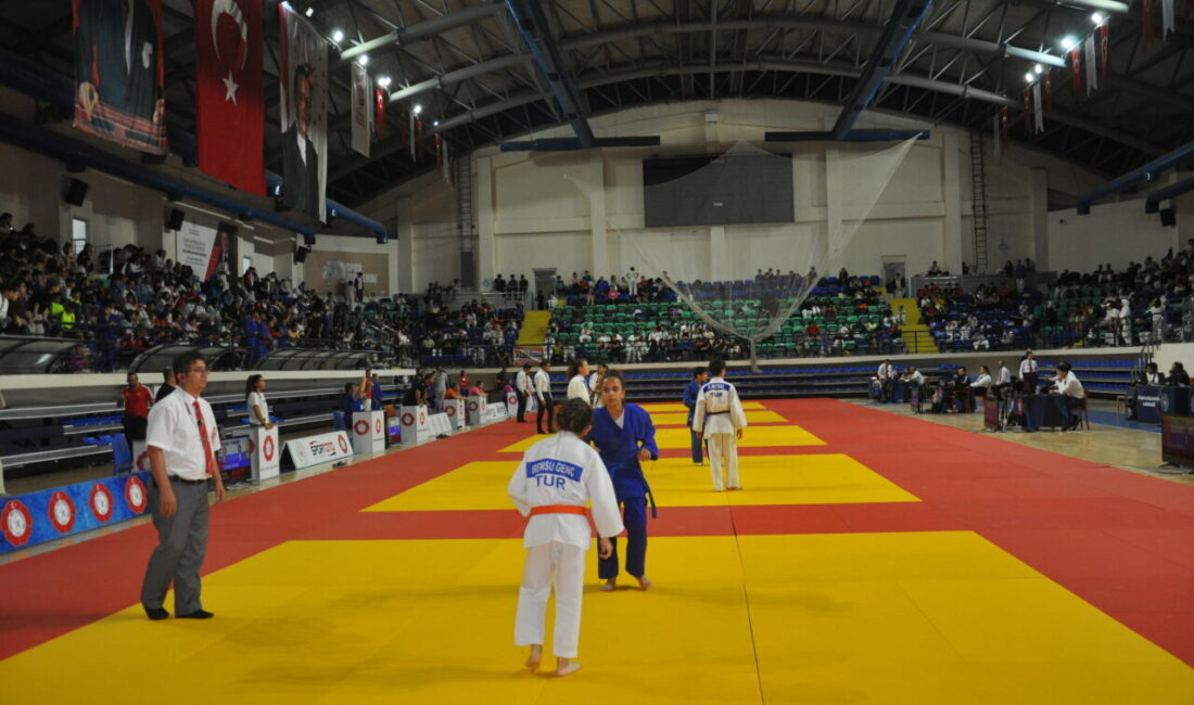 Türkiye Judo Federasyonu tarafından düzenlenen Spor Toto Yıldızlar Türkiye Şampiyonası,