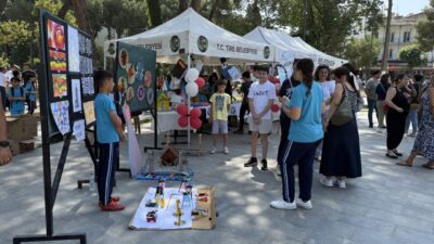 İzmir’in Tire ilçesinde, İl Milli Eğitim Müdürlüğünce yürütülen “Küçük Eller