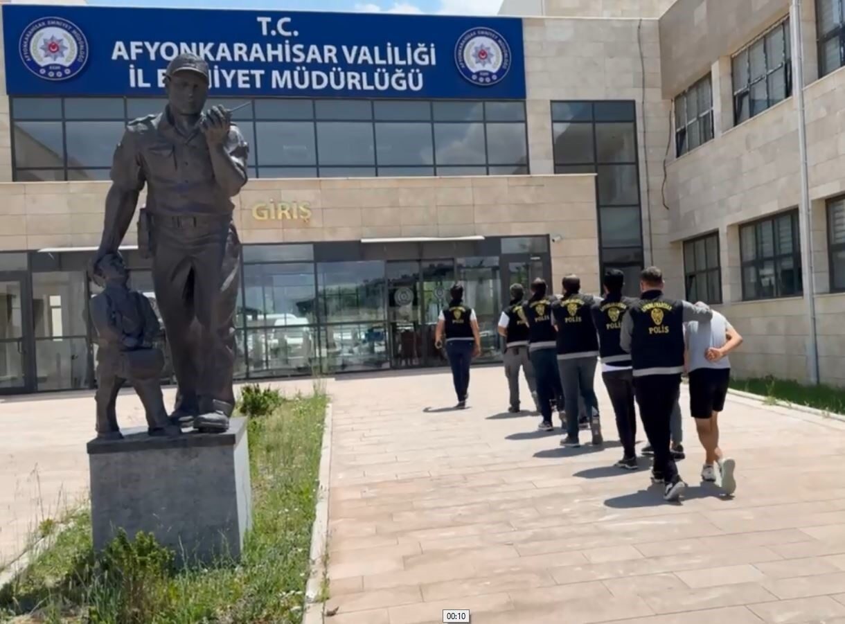 Afyonkarahisar’da TCDD’ye ait travers fabrikasından 250 bin TL’lik bakır tel