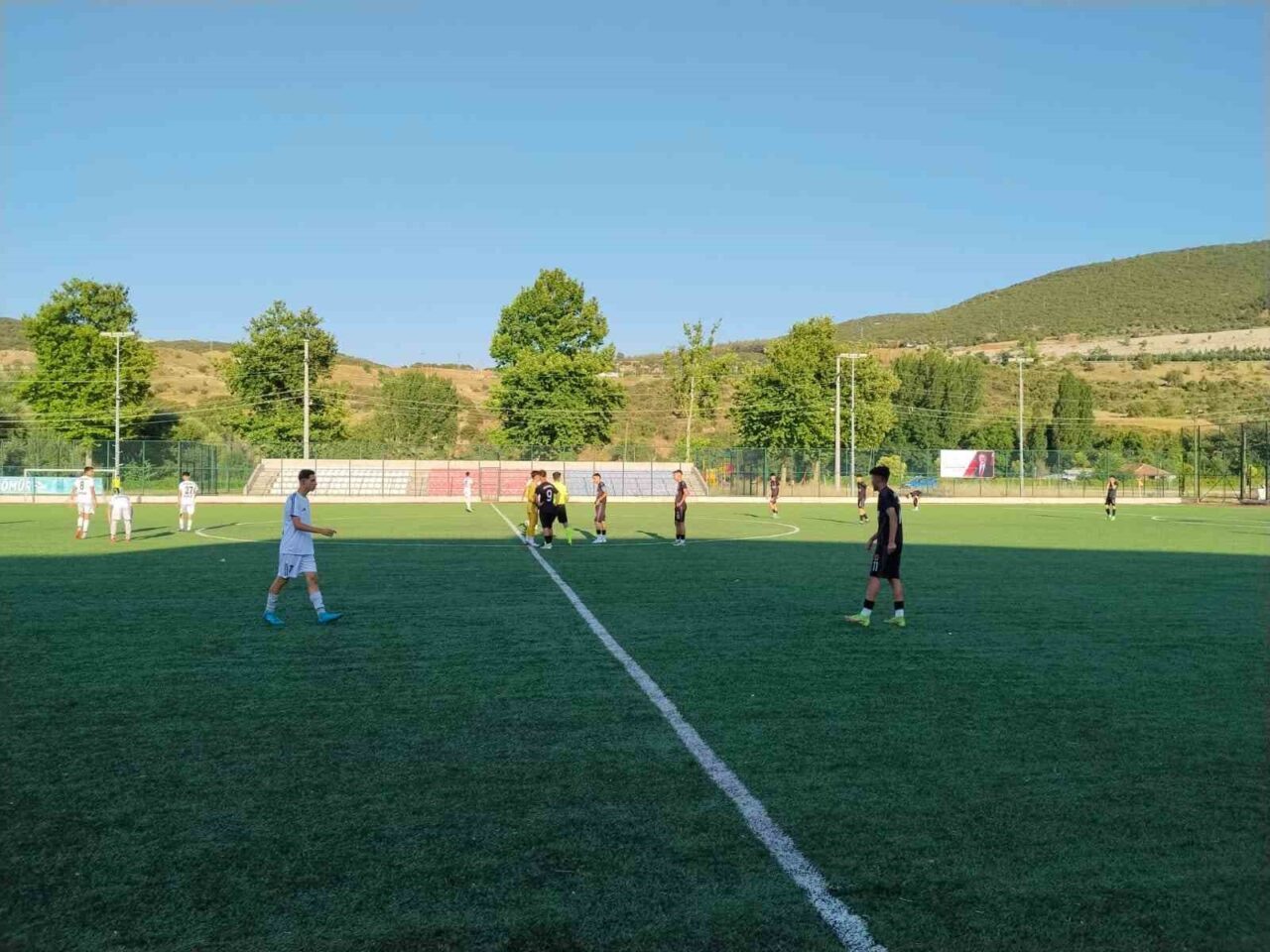 Bilecik’in ev sahipliğinde düzenlenen U17 Türkiye Şampiyonası 1. Kademe müsabakalarının