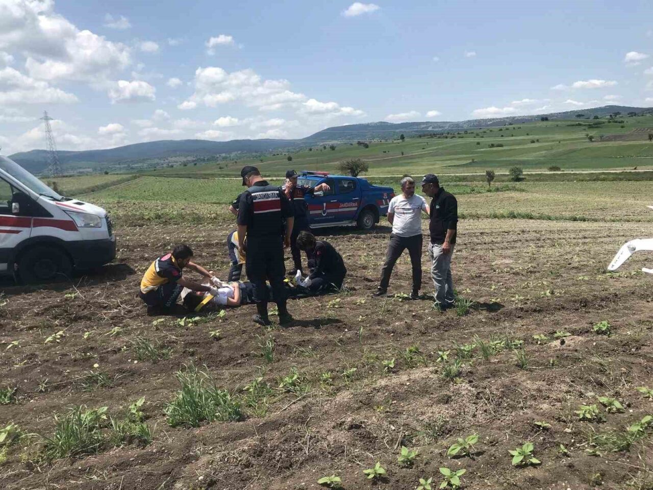Bursa’nın Yenişehir ilçesinden kalkan eğitim uçağı, Bilecik’te teknik bir arızadan