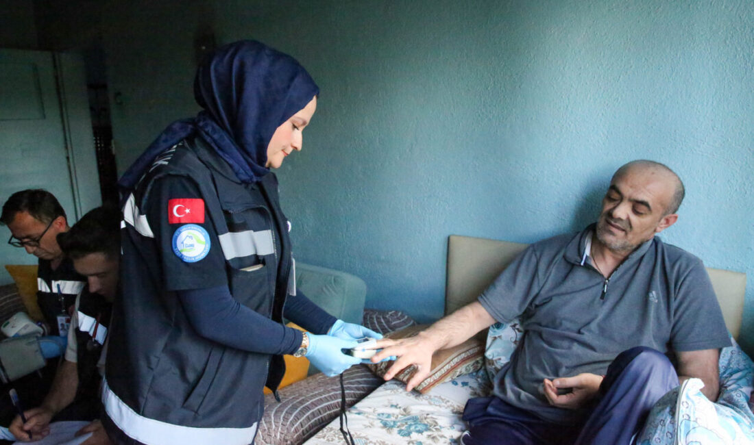 Uşak’ta evde sağlık hizmeti alan yaklaşık 2 bin hasta, yürütülen