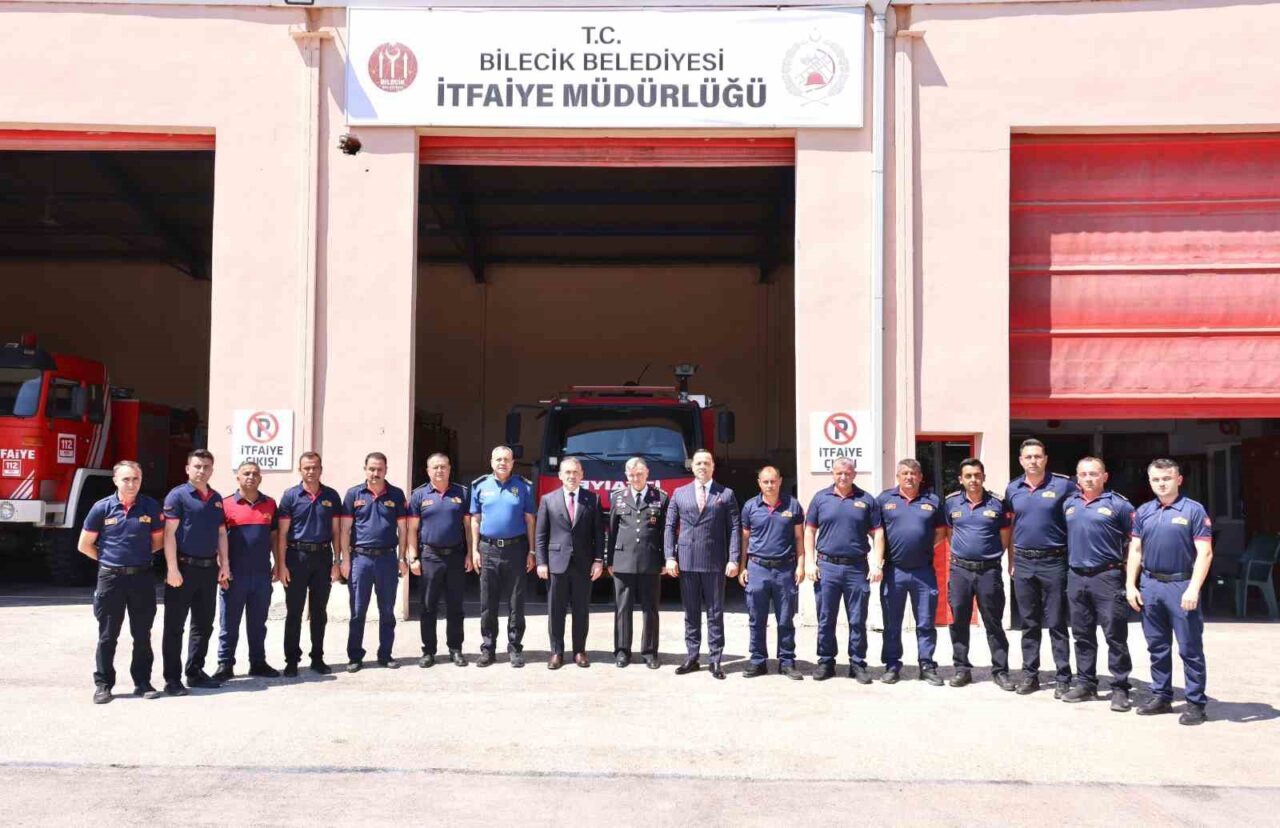 Bilecik Valisi Faik Oktay Sözer, Kurban Bayramı dolayısıyla kent genelinde