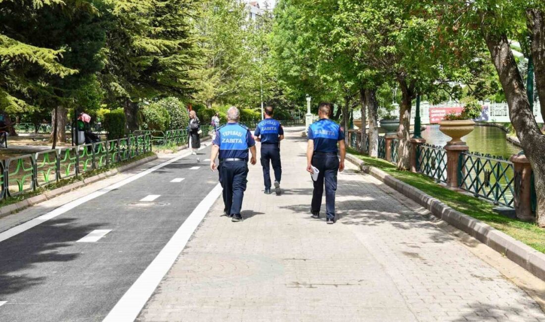 Tepebaşı Belediyesi Zabıta Müdürlüğü ekipleri, "Tertemiz Eskişehir" kampanyası kapsamında ilçe