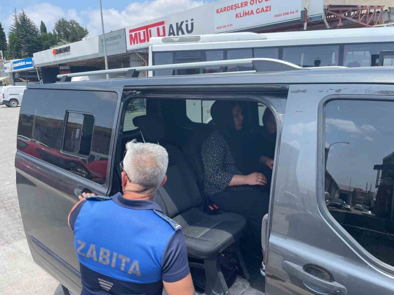Bilecik’te “Kiramızı ödeyemiyoruz” diyerek vatandaşların duygularını sömüren ve para toplayan