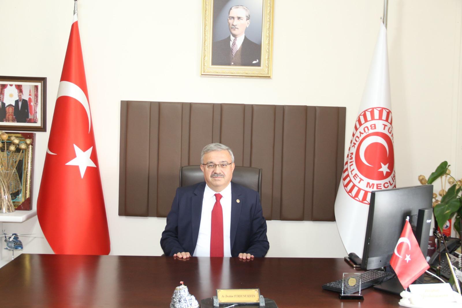 24 Temmuz Basın Bayramı dolayısıyla bir mesaj yayımlayan Afyonkarahisar Milletvekili