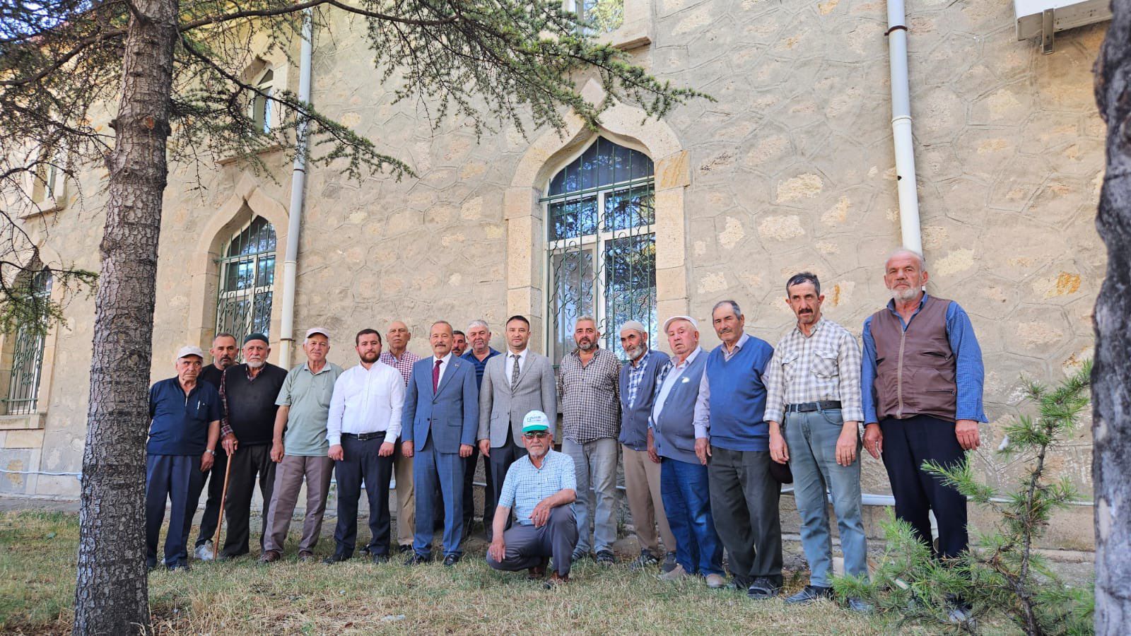 Milliyetçi Hareket Partisi Afyonkarahisar Milletvekili Mehmet Taytak ve İl Başkanı