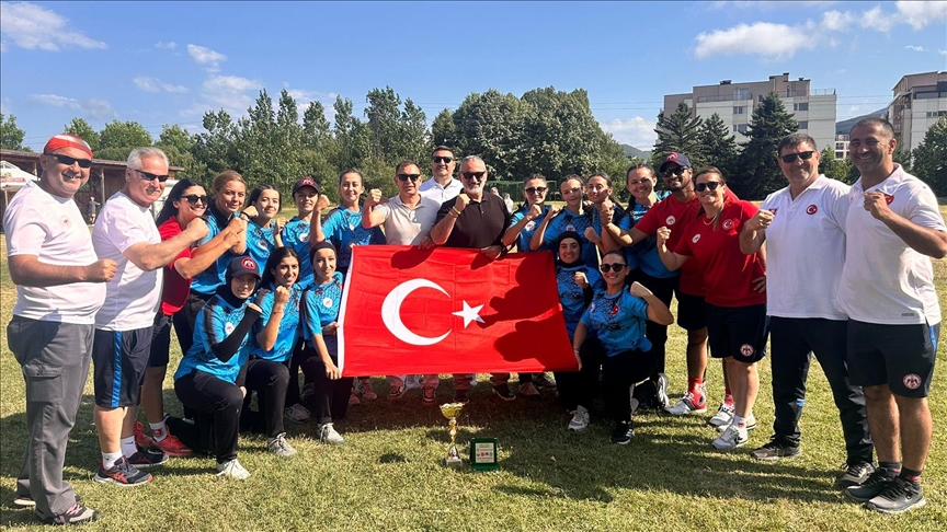 Kadın Kriket Milli Takımı, Bulgaristan'da düzenlenen uluslararası turnuvada namağlup şampiyon