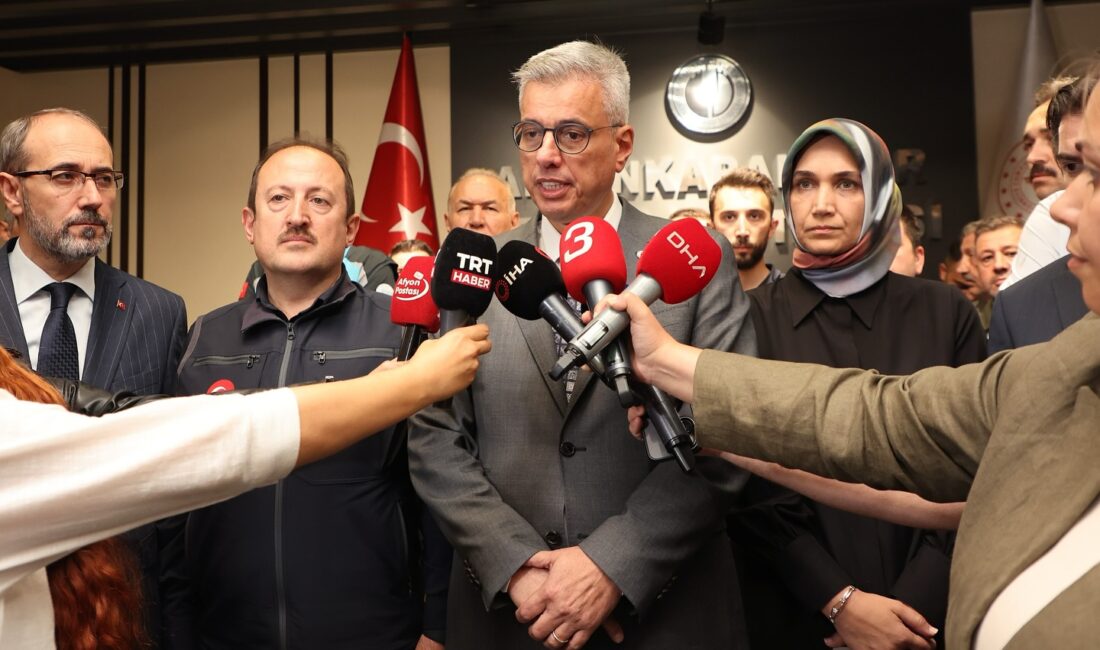 Sağlık Bakanı Prof. Dr. Kemal Memişoğlu, Eskişehir’in Seyitgazi ilçesinde çıkan