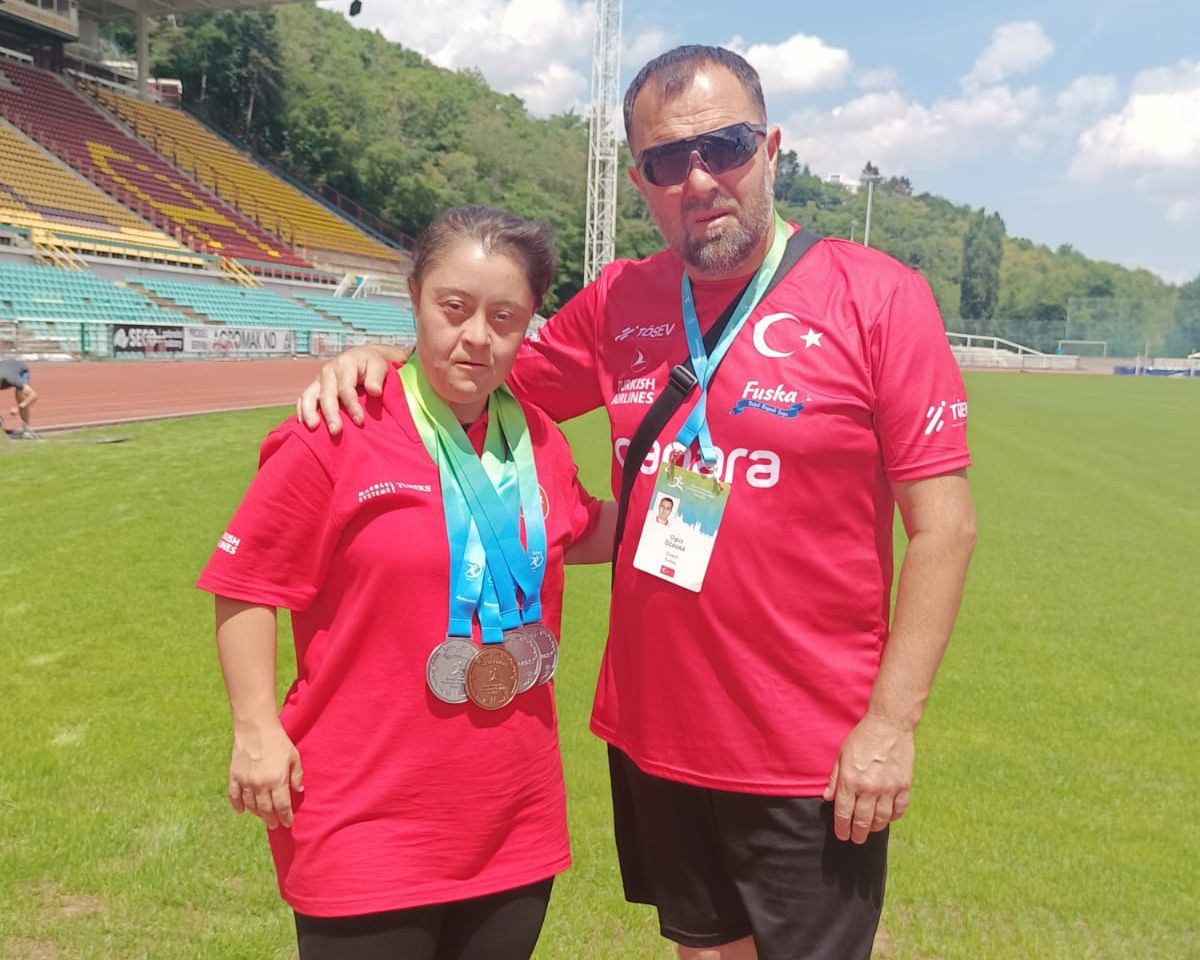 Çekya’nın başkenti Prag’da düzenlenen Özel Sporcular Avrupa Atletizm Şampiyonası’nda ülkemizi