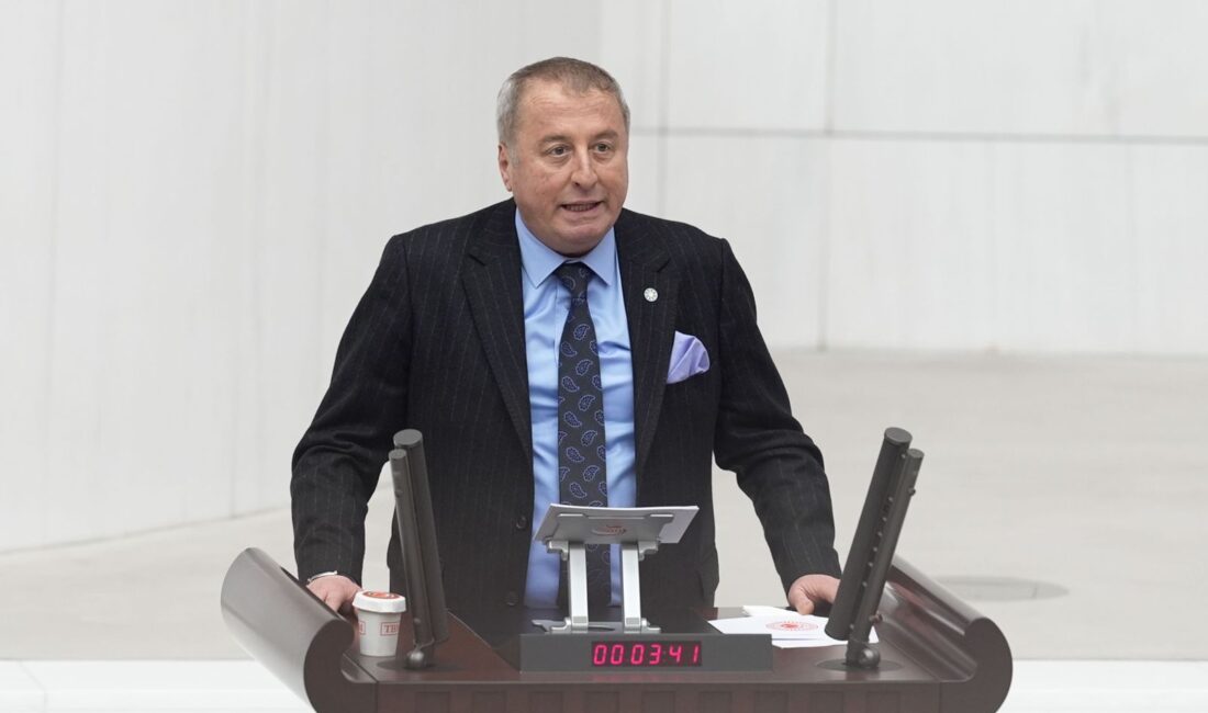 Afyonkarahisar’ın gözbebeği olan Eber Gölü için mücadeleler sürerken, bir açıklama