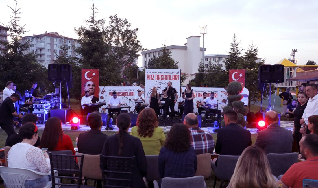 Afyonkarahisar Belediyesi, yaz mevsiminin keyfini müzikle taçlandırmak amacıyla Bülent Ecevit