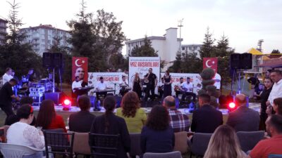 Afyonkarahisar Belediyesi, yaz mevsiminin keyfini müzikle taçlandırmak amacıyla düzenlediği “Yaz