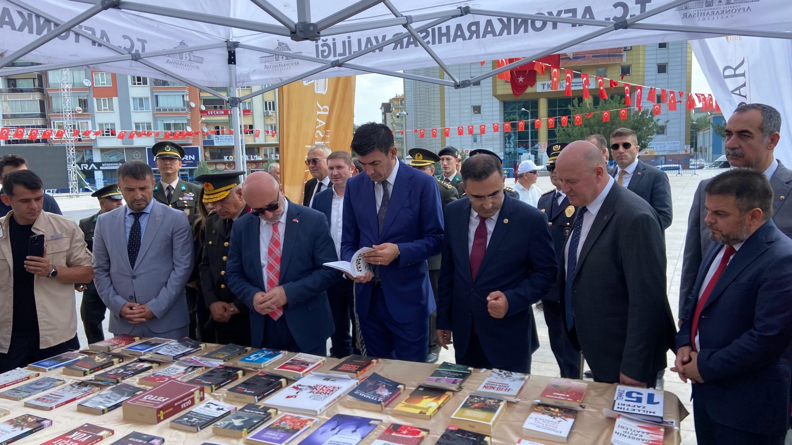 “Yüreği titreyen gençler yetiştirmeliyiz”
Cumhuriyetin kazanıldığı topraklarda, 15 Temmuz Demokrasi ve