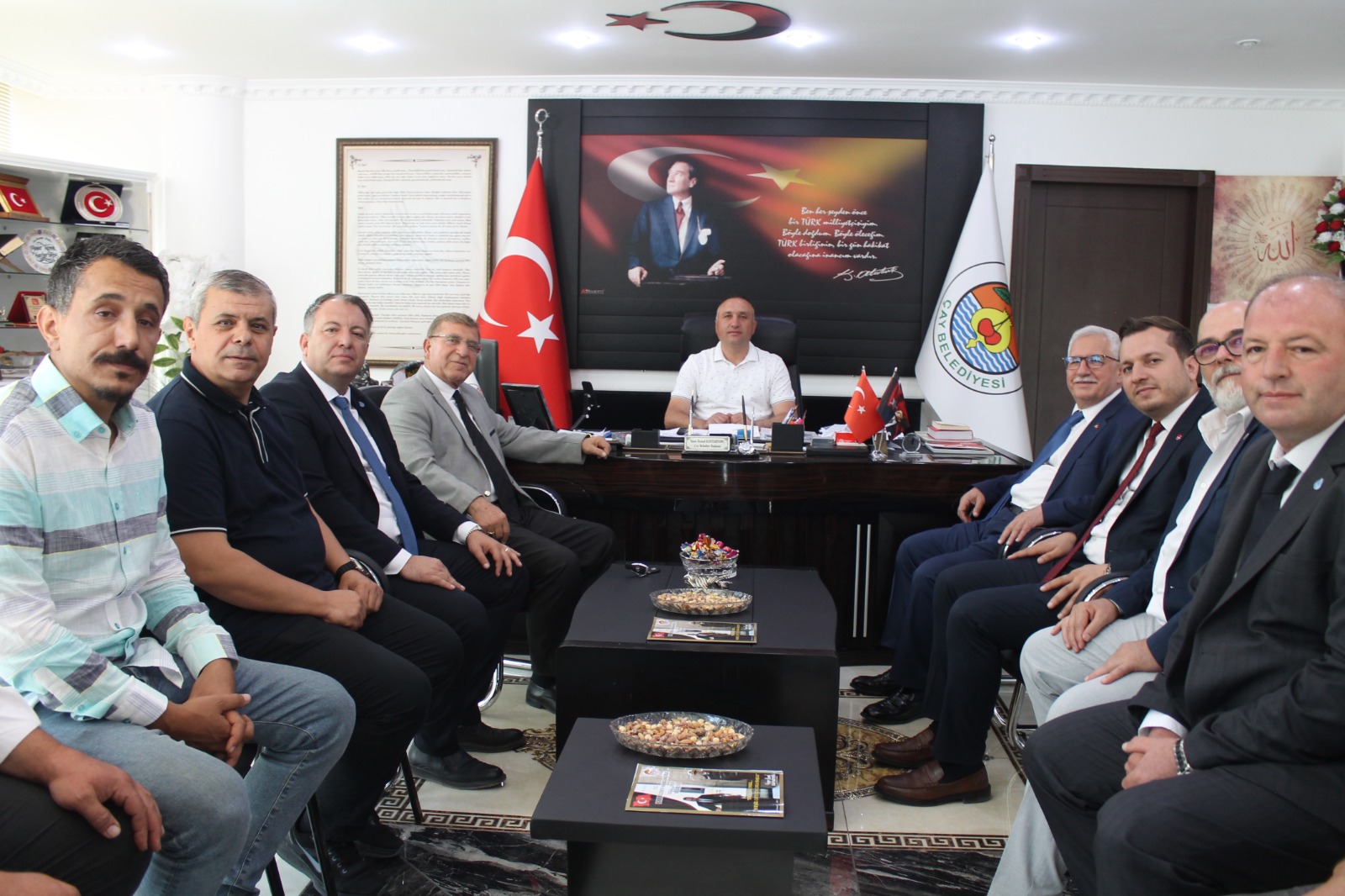Yeni Yol Partisi Genel Başkanı Anayasa Mahkemesi eski üyesi Celal