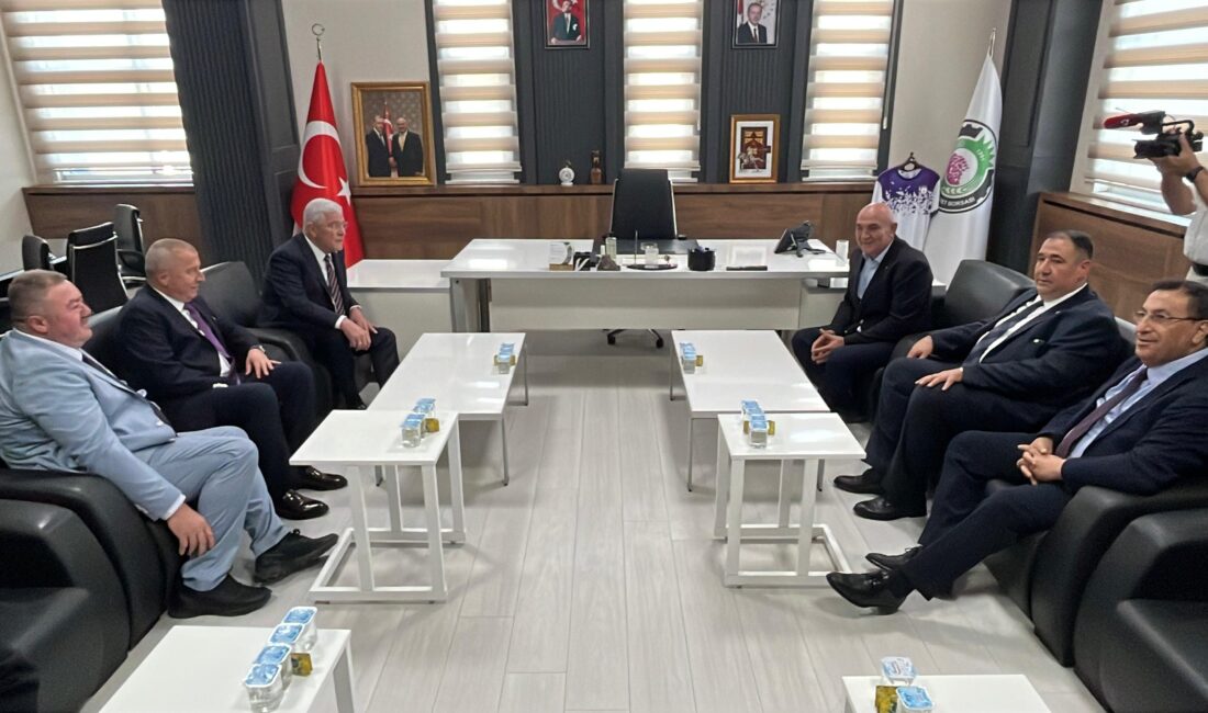 Bir dizi temas ve ziyaretlerde bulunmak üzere Afyonkarahisar’a gelen İYİ