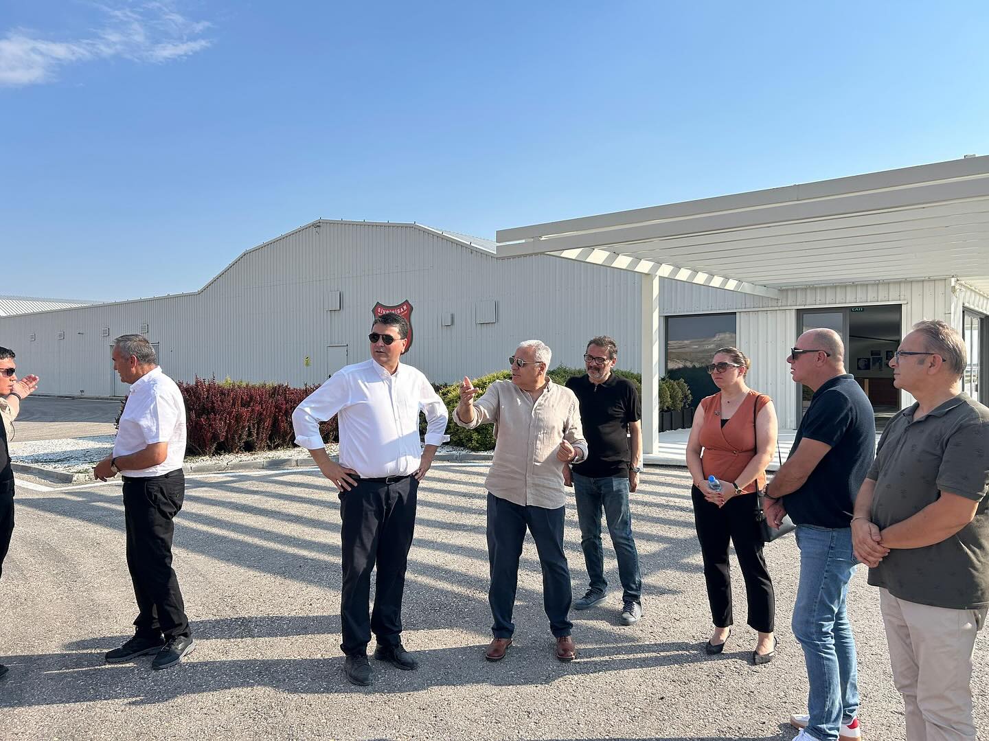 Demokrat Parti Genel Başkanı Gültekin Uysal, Eskişehir’in Sivrihisar ilçesinde yer