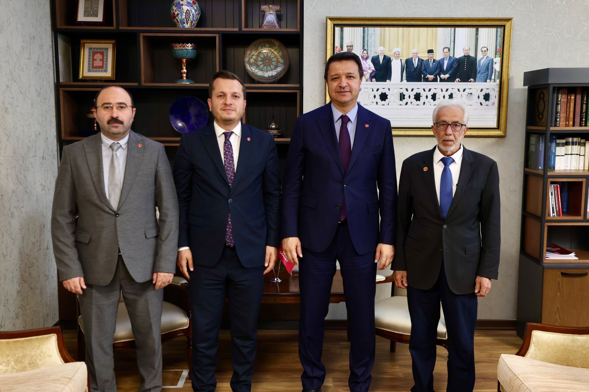 Saadet Partisi Afyonkarahisar İl Başkanı Beytullah Karataş, Genel Başkan Mahmut