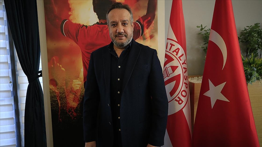 Antalyaspor Başkanı Sinan Boztepe, başkanlık görevini bugün itibarıyla sona erdirdiğini