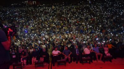 Çay’daki Vişne ve Eber Sarısı Festivali, renkli anlara, müzik dolu