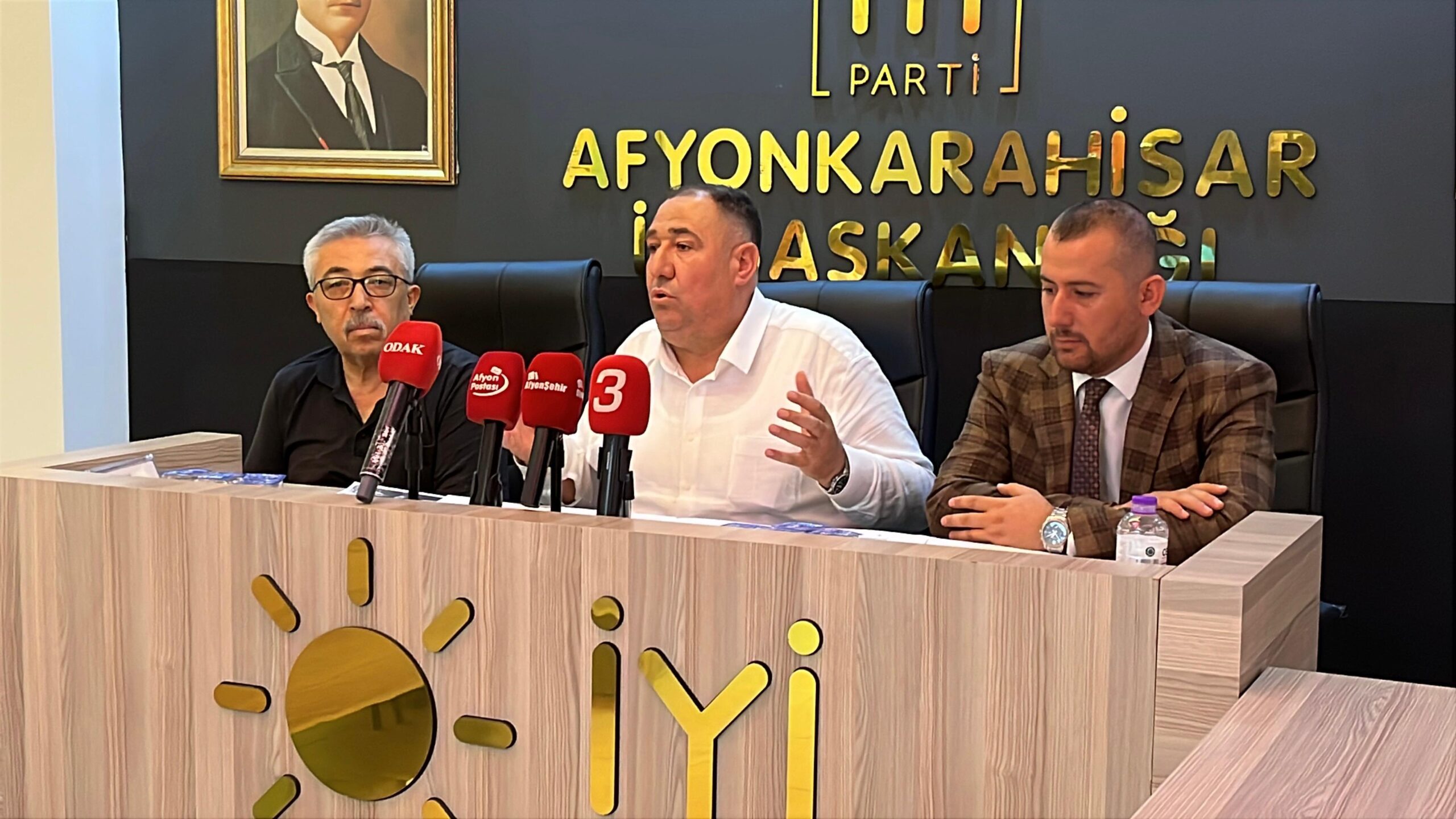 İYİ Parti Afyonkarahisar İl Başkanı Muhammet Mısırlıoğlu, siyaseti ısıtan Bursa’daki
